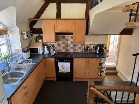 2 bedroom Flat to let in London Road, Worcester, WR5