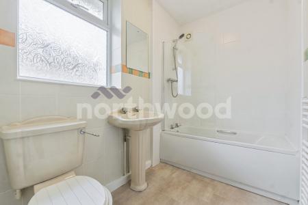3 bedroom Semi-detached house for sale in Ransom Avenue, Worcester, WR5