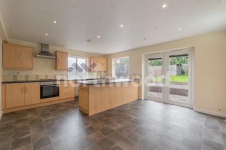 3 bedroom Semi-detached house for sale in Ransom Avenue, Worcester, WR5