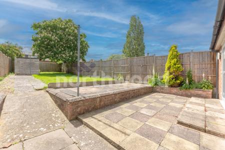 3 bedroom Semi-detached house for sale in Ransom Avenue, Worcester, WR5