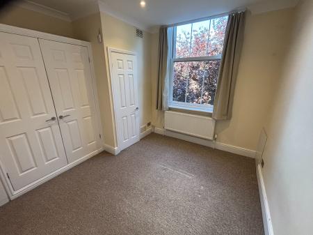 1 bedroom Flat to let in Battenhall Road, Battenhall, Worcester, WR5