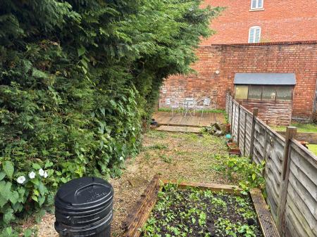 2 bedroom Terraced House to let in Mill Street, Diglis, Worcester, WR1