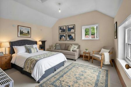2 bedroom Flat for sale in Foley Terrace, Malvern, WR14