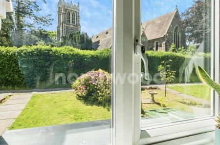 2 bedroom End of terrace house for sale in Lyttleton Square, Malvern, WR14