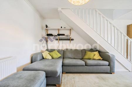 2 bedroom End of terrace house for sale in Lyttleton Square, Malvern, WR14