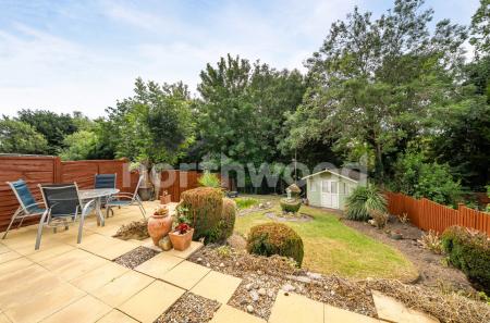 4 bedroom Semi-detached house for sale in Broadway Grove, St Johns, Worcester, WR2
