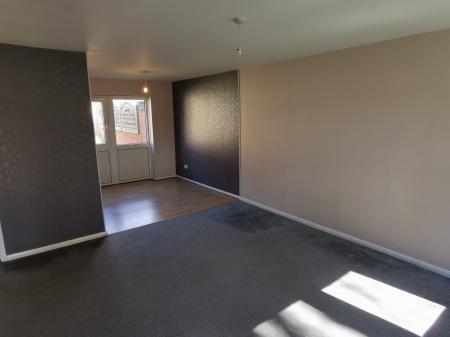 3 bedroom Semi-detached house to let in Columbia Drive, Lower Wick, Worcester, WR2