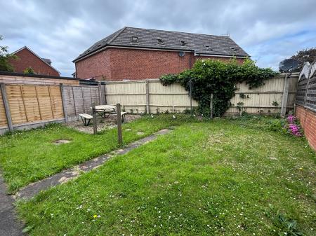 3 bedroom Semi-detached house to let in Columbia Drive, Lower Wick, Worcester, WR2