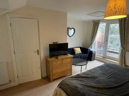 3 bedroom Town house to let in Gheluvelt Mews, Barbourne, Worcester, WR1