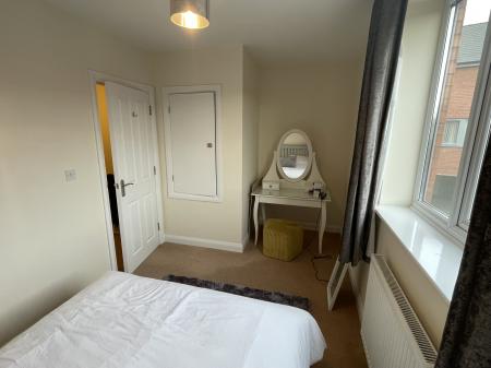 3 bedroom Town house to let in Gheluvelt Mews, Barbourne, Worcester, WR1