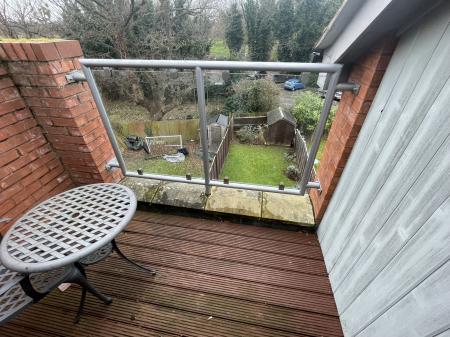 3 bedroom Town house to let in Gheluvelt Mews, Barbourne, Worcester, WR1