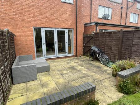 3 bedroom Town house to let in Gheluvelt Mews, Barbourne, Worcester, WR1