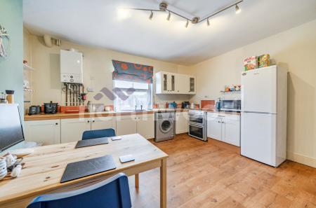 1 bedroom Flat for sale in Middle Street, Arboretum, Worcester, WR1