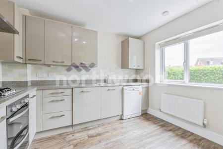 3 bedroom Semi-detached house to let in Gregorys Bank, Merrimans Hill, Worcester, WR3