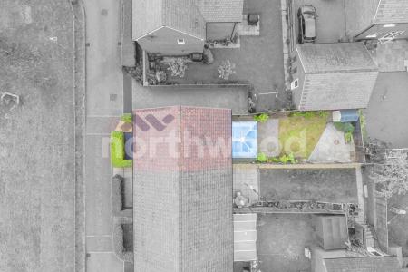 3 bedroom Semi-detached house to let in Gregorys Bank, Merrimans Hill, Worcester, WR3