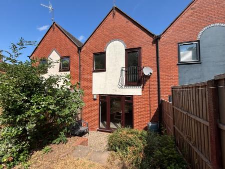 2 bedroom Terraced House to let in Lansdowne Road, Lansdowne, Worcester, WR3