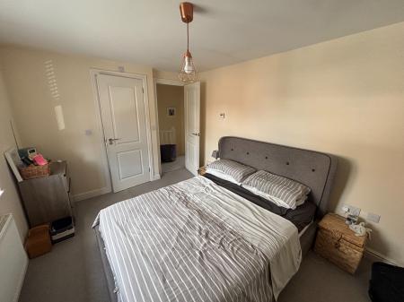 3 bedroom Semi-detached house to let in Bruton Avenue, Droitwich, WR9