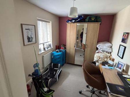 3 bedroom Semi-detached house to let in Bruton Avenue, Droitwich, WR9