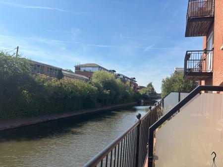 2 bedroom Flat to let in Princes Drive, Diglis, Worcester, WR1