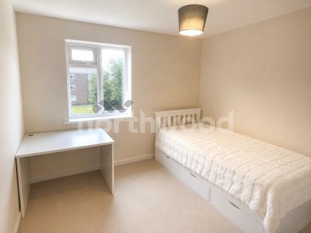 2 bedroom Flat to let in Princes Drive, Diglis, Worcester, WR1