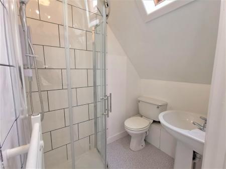 1 bedroom Studio flat to let in Selborne Road West, Barbourne, Worcester, WR1