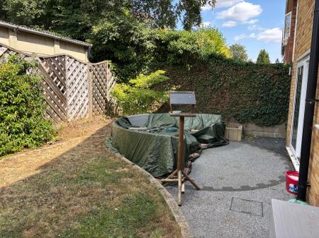 4 bedroom Detached house to let in Willowsea Road, Northwick, Worcester, WR3