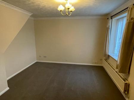 3 bedroom Semi-detached house to let in Camberwell Drive, St Peters, Worcester, WR5