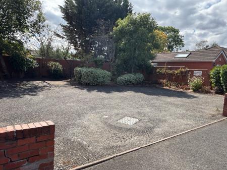 1 bedroom Flat to let in Comer Gardens, St Johns, Worcester, WR2