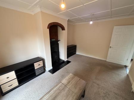 3 bedroom Semi-detached house to let in Bromyard Road, St Johns, Worcester, WR2