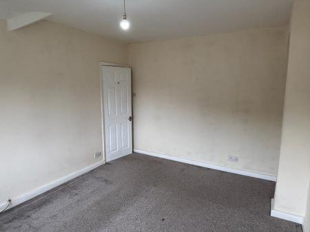3 bedroom Semi-detached house to let in Bromyard Road, St Johns, Worcester, WR2