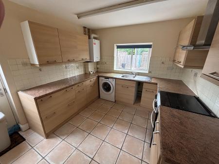 3 bedroom Semi-detached house to let in Bromyard Road, St Johns, Worcester, WR2