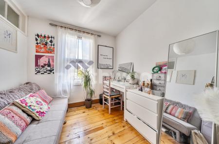 2 bedroom Semi-detached house for sale in Woodbine Road, Barbourne, Worcester, WR1