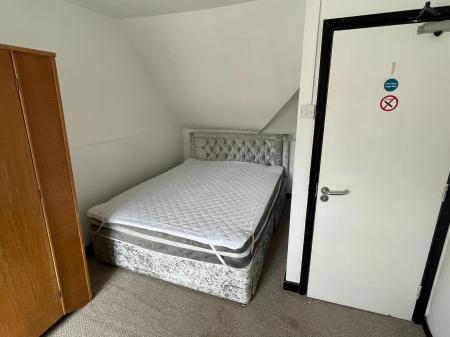 1 bedroom Flat share to let in The Tything, City Centre, Worcester, WR1