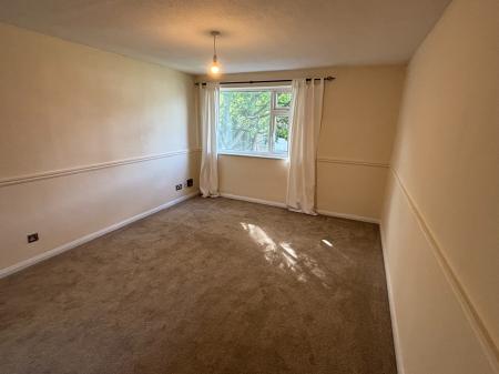 2 bedroom Maisonette to let in Brockhampton Close, Blackpole, Worcester, WR4