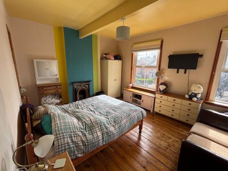 3 bedroom Semi-detached house to let in Waterworks Road, Barbourne, Worcester, WR1