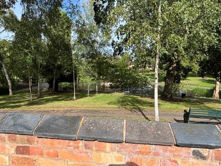 3 bedroom Semi-detached house to let in Waterworks Road, Barbourne, Worcester, WR1