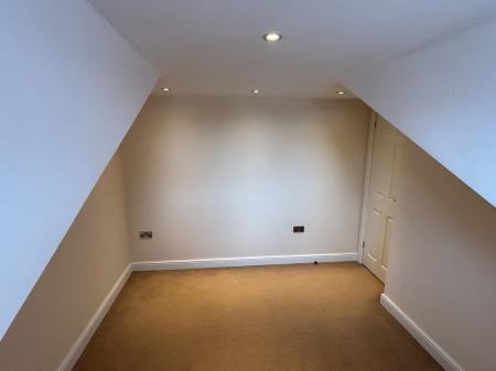 4 bedroom Detached house to let in Wadborough Road, Norton, WR5