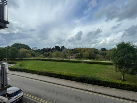 2 bedroom Apartment to let in Aston Court, Diglis, Worcester, WR5