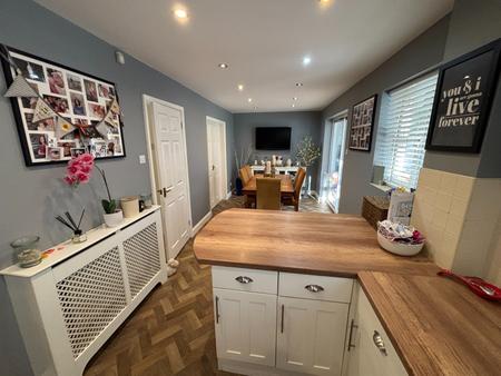 4 bedroom Detached house to let in Swan Drive, Droitwich, WR9