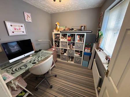 4 bedroom Detached house to let in Swan Drive, Droitwich, WR9
