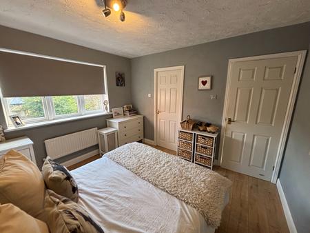 4 bedroom Detached house to let in Swan Drive, Droitwich, WR9