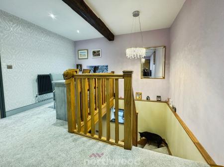 4 bedroom Coach House for sale in Bridge Street, Thorne, Doncaster, DN8