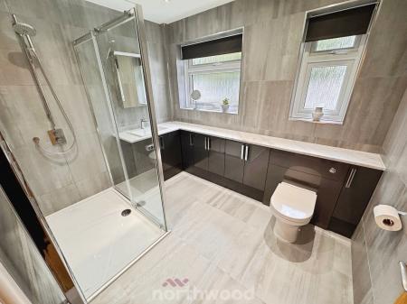 3 bedroom Detached bungalow for sale in Dorothy Avenue, Thorne, Doncaster, DN8