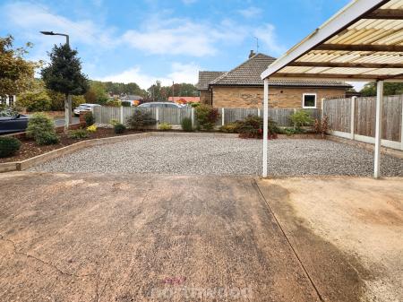 3 bedroom Detached bungalow for sale in Dorothy Avenue, Thorne, Doncaster, DN8