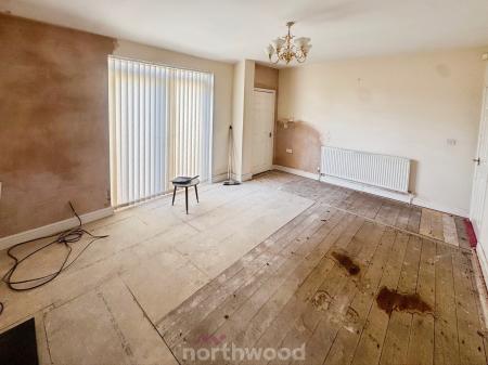2 bedroom Detached bungalow for sale in Kirton Lane, Thorne, Doncaster, DN8