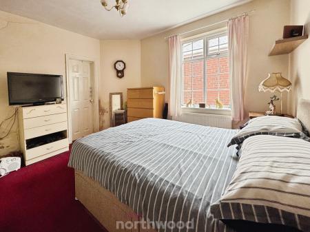 2 bedroom Detached bungalow for sale in Kirton Lane, Doncaster, Doncaster, DN8