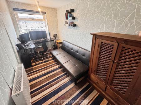 2 bedroom Terraced House for sale in Lower Kenyon Street, Thorne, Doncaster, DN8