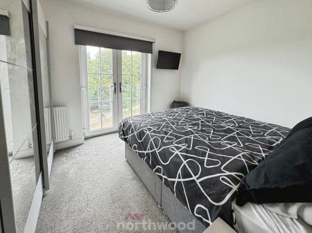 2 bedroom Apartment for sale in Moorings Drive, Thorne, Doncaster, DN8