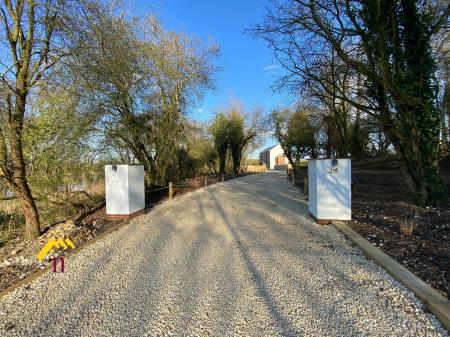 2 bedroom Town house for sale in Spring Cottages, Sugar Mill Ponds, Rawcliffe Bridge, Goole, DN14