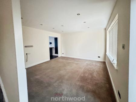 3 bedroom Semi-detached house for sale in St Michaels Close, Thorne, Doncaster, DN8